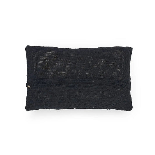 Back side of 30 x 50 cm cushion with concealed zipper.
