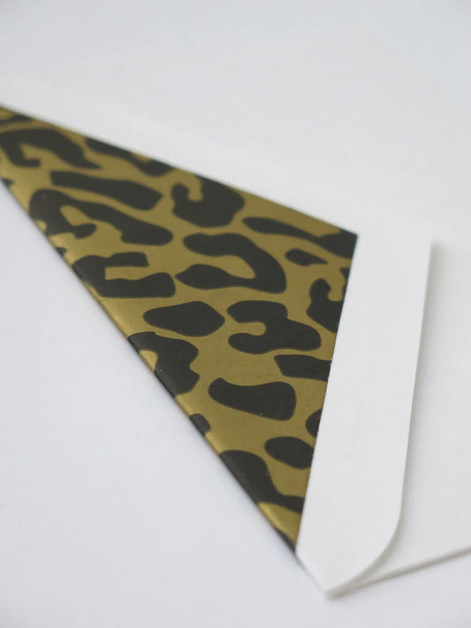 Close up detail of the leopard print lined envenlope that comes with that card. 
